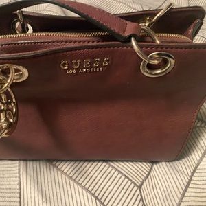 Medium size Guess Purse